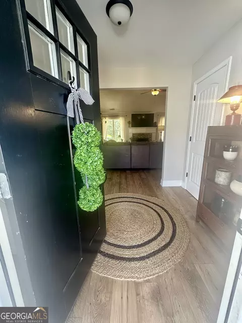 Entry Way - 189 Marie Ct, Bethlehem, GA 30620 photo 1 of 7