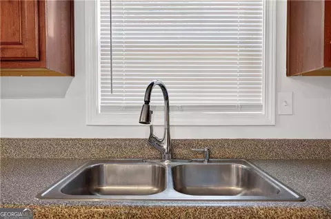Kitchen - 40 Cliff View Dr, Covington, GA 30016 photo 3 of 4