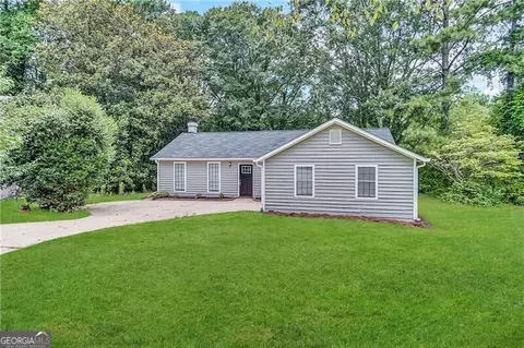 5112 Huxley Rd, Stone Mountain, GA 30088