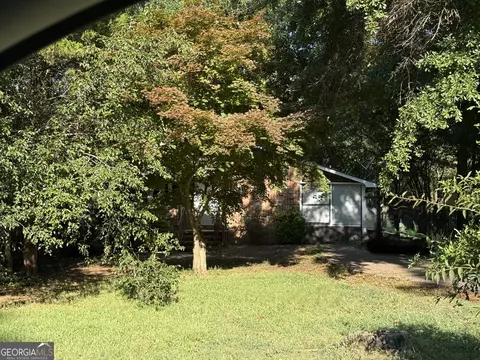 109 Genes Pl, Lagrange, GA 30240 photo 3
