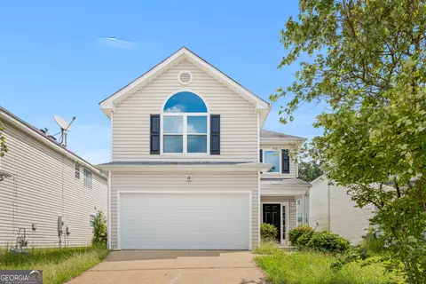 5656 One Lake Way, College Park, GA 30349