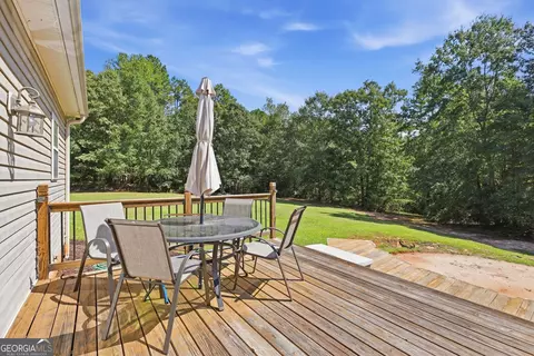 Exterior - 2952 Rock Creek Rd, Toccoa, GA 30577 photo 5 of 15