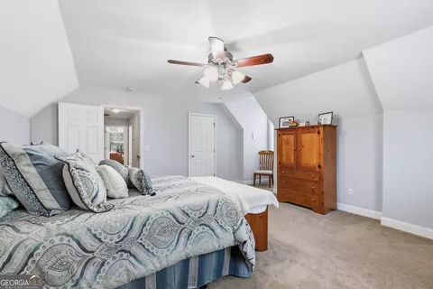 Bedroom - 2952 Rock Creek Rd, Toccoa, GA 30577 photo 6 of 8