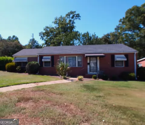 401 N Harris St, Sandersville, GA 31082
