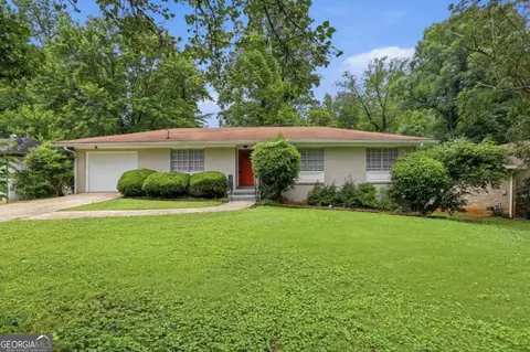 2225 Emerald Castle Dr, Decatur, GA 30035