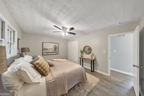 Bedroom - 2501 Sandy Ct, Marietta, GA 30066 photo 3 of 7