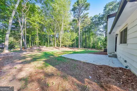 Exterior - 2501 Sandy Ct, Marietta, GA 30066 photo 3 of 7