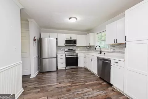 Kitchen - 167 Caldwell Dr, Hampton, GA 30228 photo 1 of 2