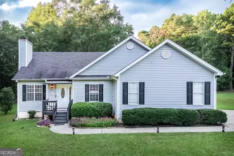 95 Otara Woods Dr, Newnan, GA 30263
