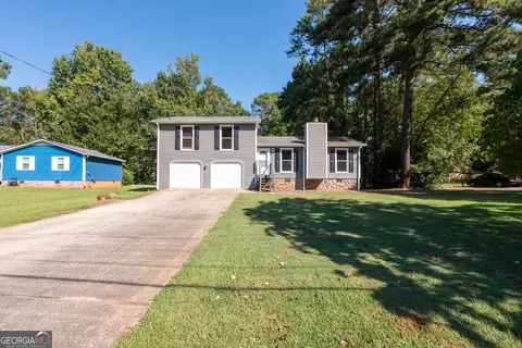 1119 Blazing Rdg, Lawrenceville, GA 30046