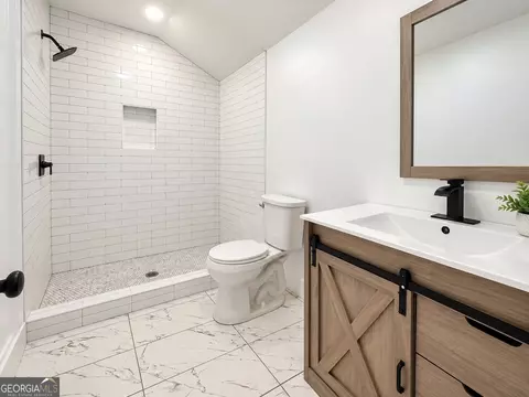 Bath - 7947 Post Rd, Winston, GA 30187 photo 3 of 4