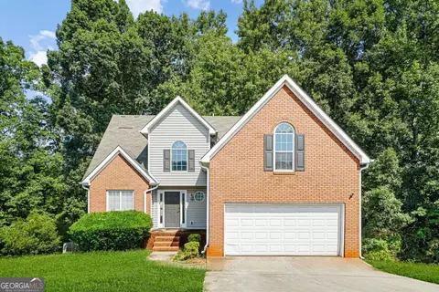 1347 Vine Cir, Mcdonough, GA 30253