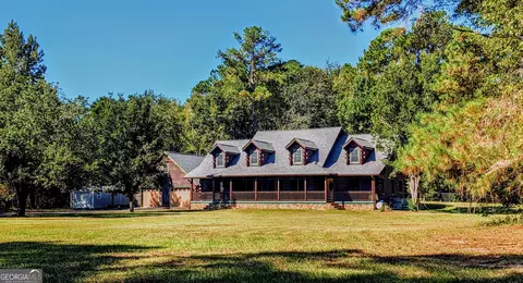 817 Lakeview Rd, Statesboro, GA 30461