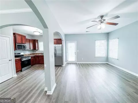 Living - 3140 Broadleaf Trl, Fairburn, GA 30213 photo 2 of 4