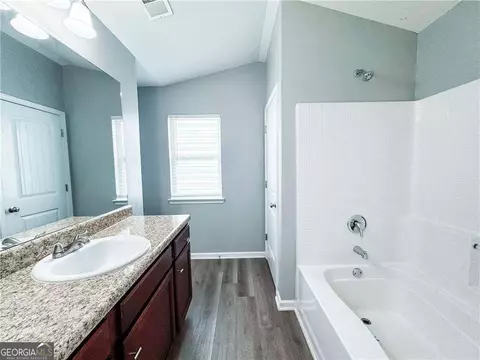 Bath - 3140 Broadleaf Trl, Fairburn, GA 30213 photo 1 of 1