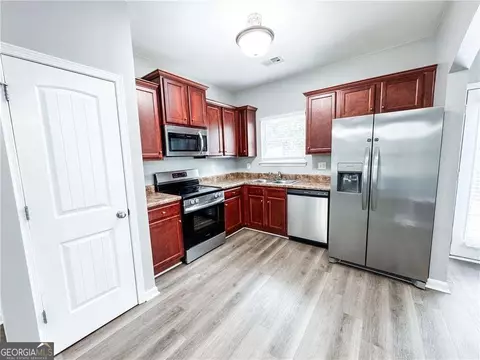 Kitchen - 3140 Broadleaf Trl, Fairburn, GA 30213 photo 1 of 1