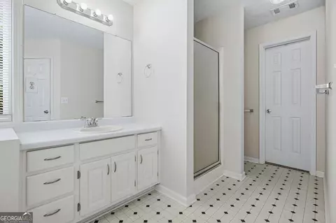 Bath - 50 Macadamia Ct, Covington, GA 30016 photo 3 of 4