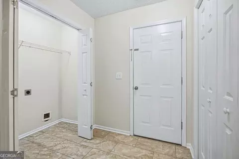 Entry Way - 50 Macadamia Ct, Covington, GA 30016 photo 3 of 3