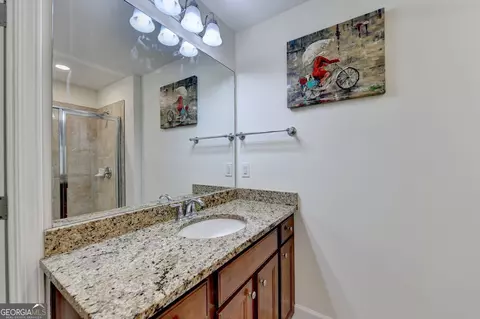 Bath - 2249 Larkspur Run Dr, Duluth, GA 30097 photo 4 of 4
