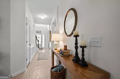 Entry Way - 514 Sunset St, Canton, GA 30114 photo 7 of 15