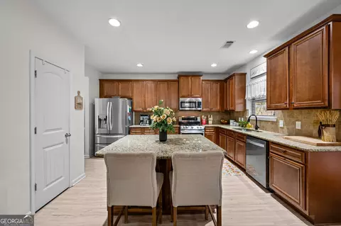 Kitchen - 514 Sunset St, Canton, GA 30114 photo 4 of 4