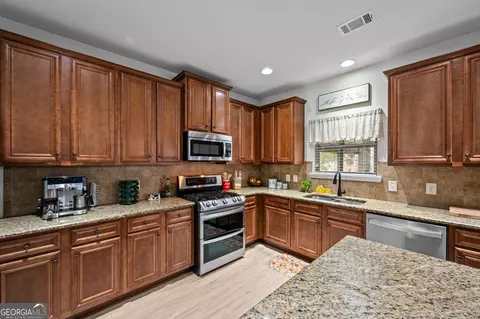 Kitchen - 514 Sunset St, Canton, GA 30114 photo 3 of 4
