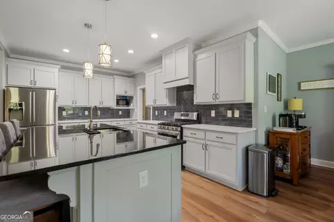 Kitchen - 278 Creekside Trl, Forsyth, GA 31029 photo 2 of 2