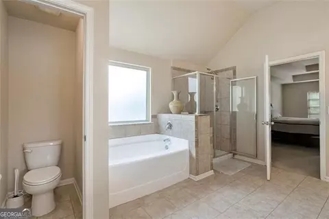 Bath - 7502 Bowhead Ct, Fairburn, GA 30213 photo 1 of 5