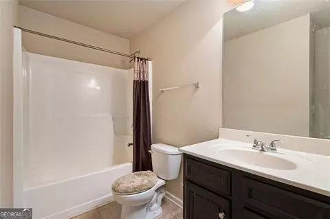 Bath - 7502 Bowhead Ct, Fairburn, GA 30213 photo 2 of 5