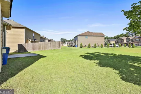 Exterior - 7502 Bowhead Ct, Fairburn, GA 30213 photo 8 of 10