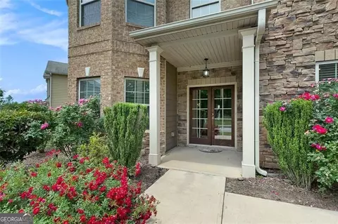 Exterior - 7502 Bowhead Ct, Fairburn, GA 30213 photo 3 of 10