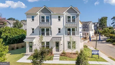 318 Laurel Ln, Hapeville, GA 30354