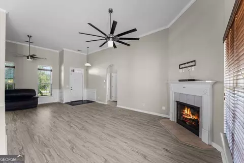 Living - 3 Bay Willow Ct, Savannah, GA 31407 photo 5 of 7