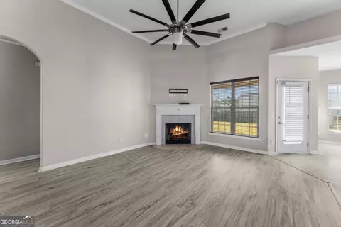Living - 3 Bay Willow Ct, Savannah, GA 31407 photo 3 of 7