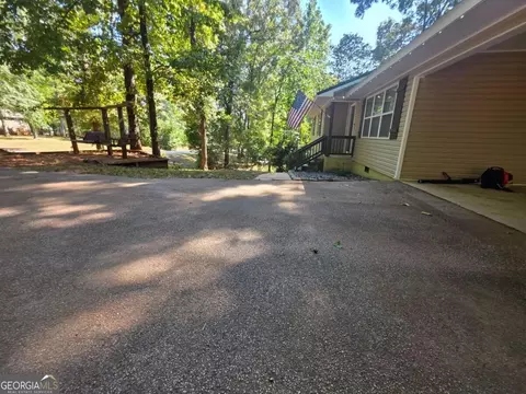 Exterior - 105 Heatherbrook Dr, Lagrange, GA 30240 photo 6 of 14