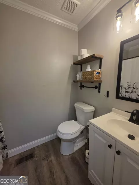 Bath - 105 Heatherbrook Dr, Lagrange, GA 30240 photo 3 of 3