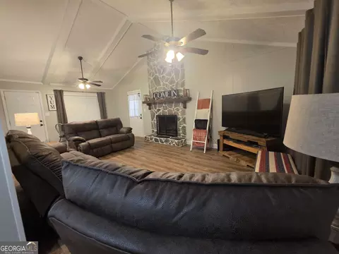 Living - 105 Heatherbrook Dr, Lagrange, GA 30240 photo 3 of 3
