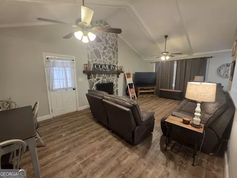 Living - 105 Heatherbrook Dr, Lagrange, GA 30240 photo 1 of 3