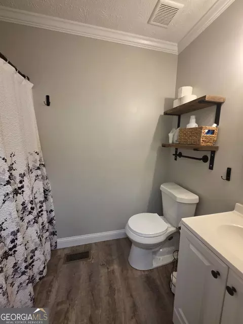 Bath - 105 Heatherbrook Dr, Lagrange, GA 30240 photo 2 of 3