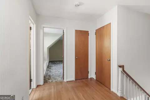 Entry Way - 400 Harris St, Toccoa, GA 30577 photo 5 of 5