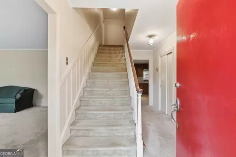 Entry Way - 400 Harris St, Toccoa, GA 30577 photo 1 of 5