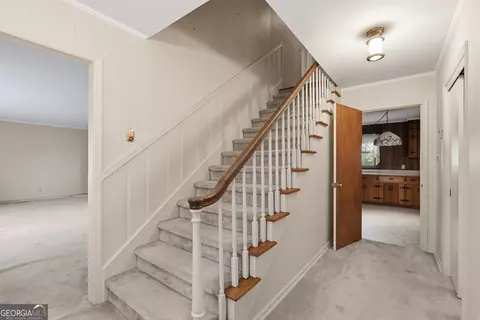 Entry Way - 400 Harris St, Toccoa, GA 30577 photo 4 of 5