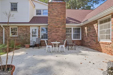 Exterior - 400 Harris St, Toccoa, GA 30577 photo 9 of 12