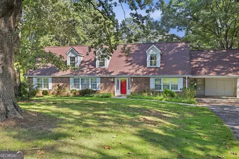 Exterior - 400 Harris St, Toccoa, GA 30577 photo 4 of 12