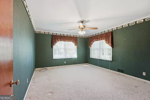 Bedroom - 400 Harris St, Toccoa, GA 30577 photo 1 of 11