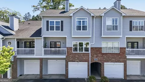 105 Vinings Forest Cir SE, Smyrna, GA 30080