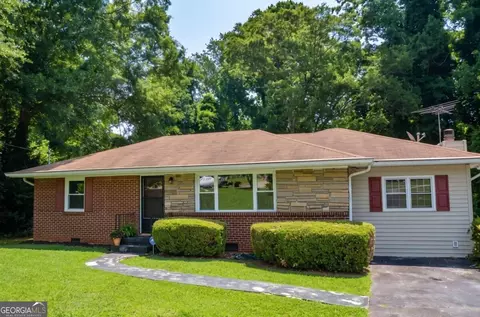 128 Peachtree Cir SE, Marietta, GA 30060