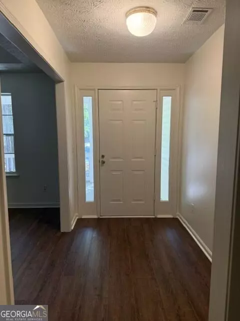 Entry Way - 255 Lakeside Dr, Covington, GA 30016 photo 2 of 6