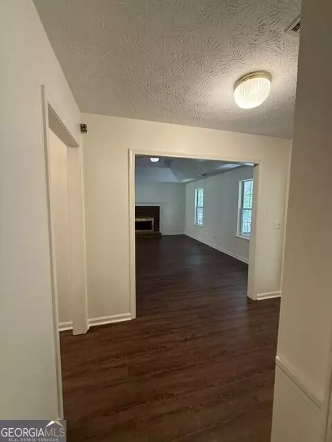 Entry Way - 255 Lakeside Dr, Covington, GA 30016 photo 5 of 6