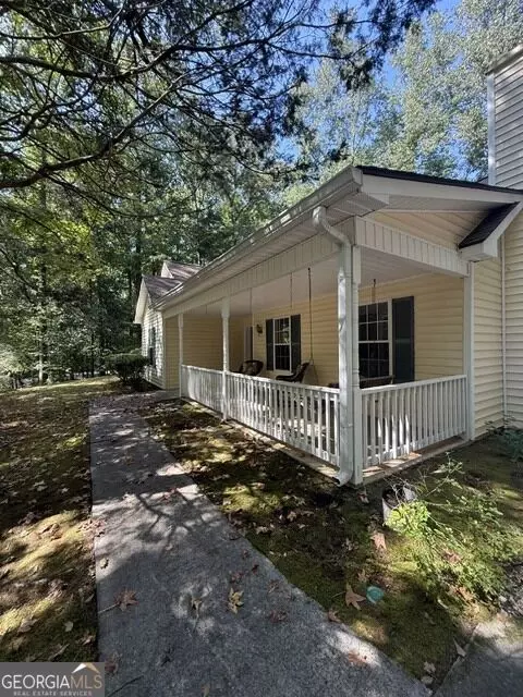 Exterior - 255 Lakeside Dr, Covington, GA 30016 photo 1 of 5